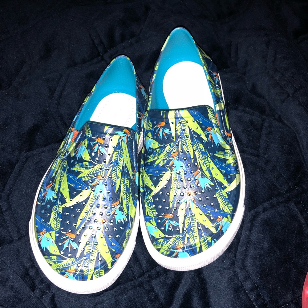 Brand New - slip on Crocs - Boys - Size 10